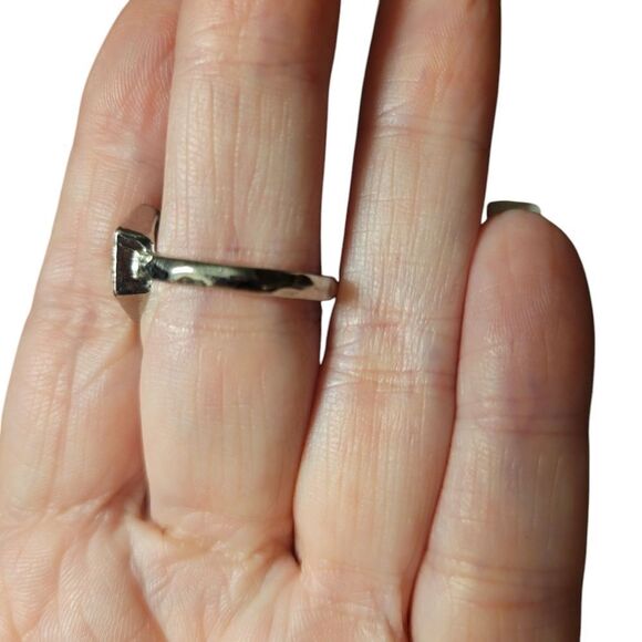 Chloe + Isabel Green and Brown Hexagonal Ring - Picture 3 of 5